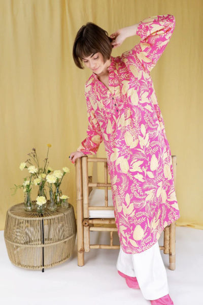 BLACK COLOUR LUNA PLEAT PINK