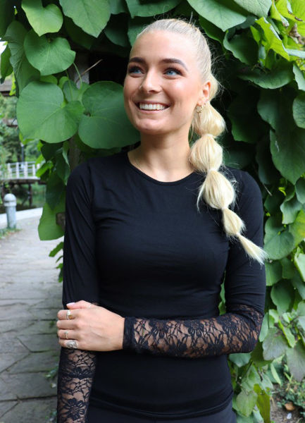 LIBERTE BLUSE LACE SLEEVE FLOWER