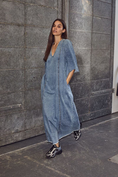 L'AMITIÉ KJOLE DENIM RAW HEM BLUE