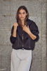 HL NEO CROP ZIP HODDIE BLACK